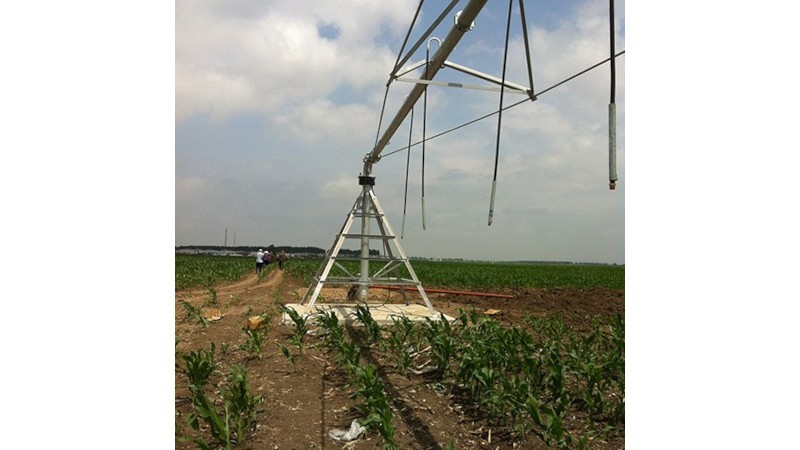 時(shí)鐘式噴灌機(jī)